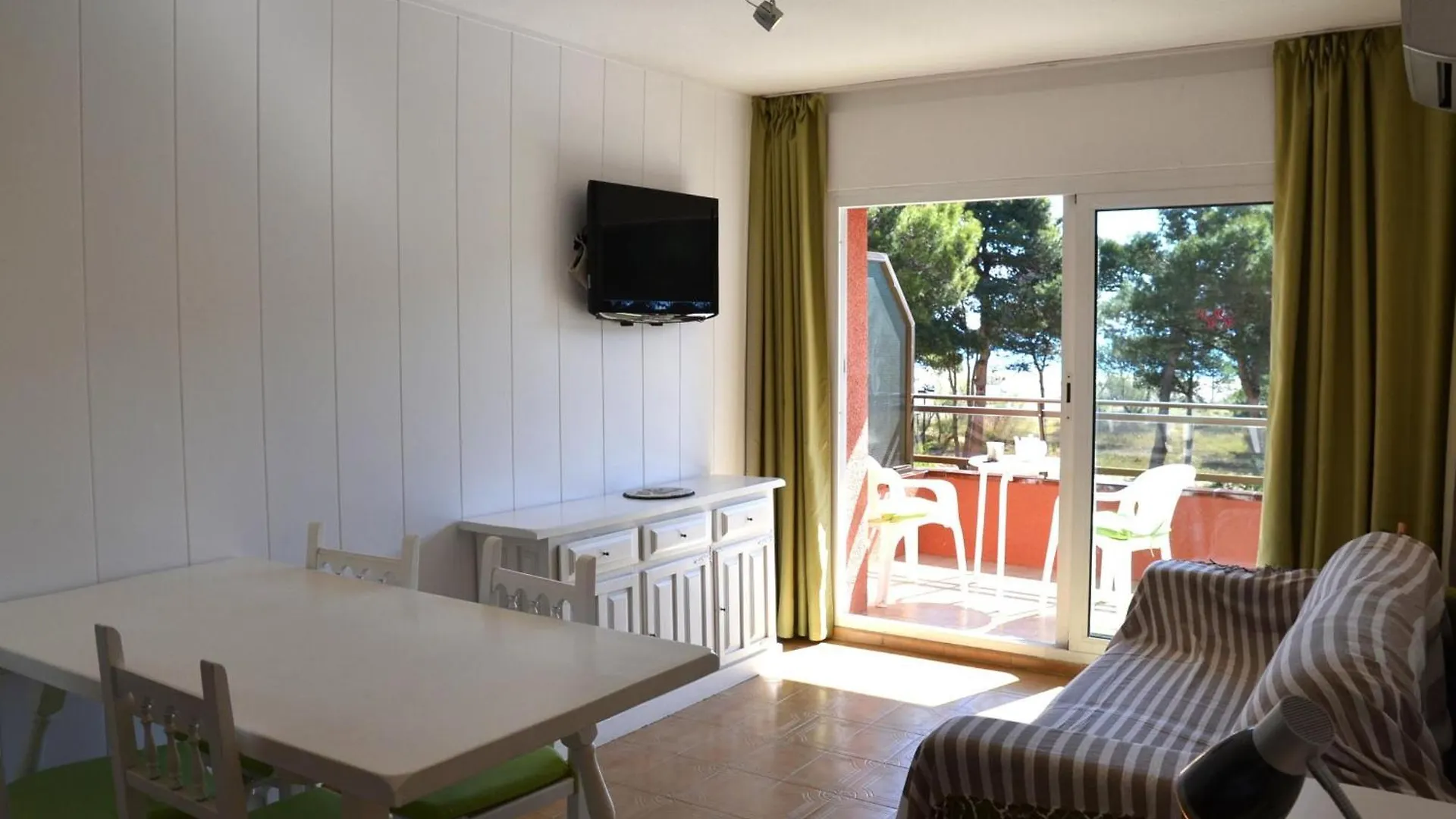 公寓 Pineda Beach 19, L'Estartit - Centro - Es-323-60